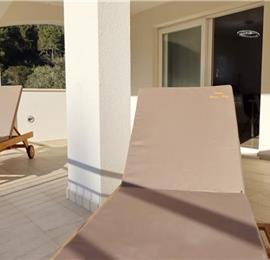 6 Bedroom Beachfront Villa with Heated Pool near Vela Luka on Korcula Island, Sleep 12
